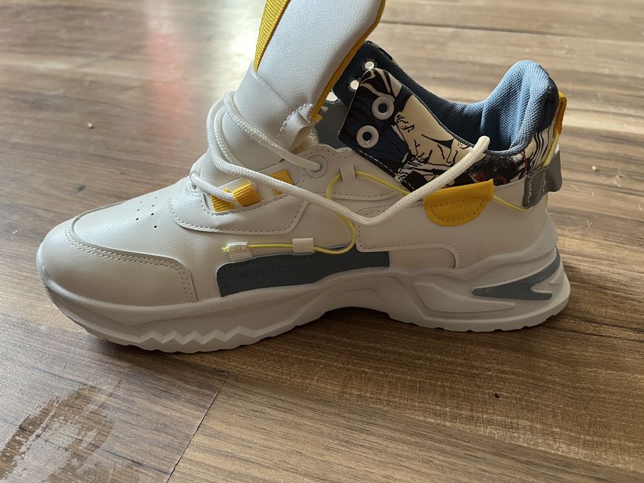 Продам красовки стелька 27 см