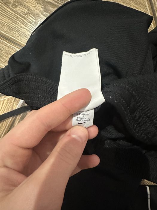 Продам костюм Nike