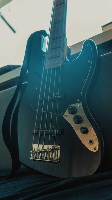 Fender Squier Classic Vibe '70s Jazz Bass V