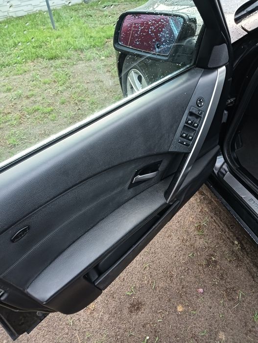 BMW e60 2004r benzyna