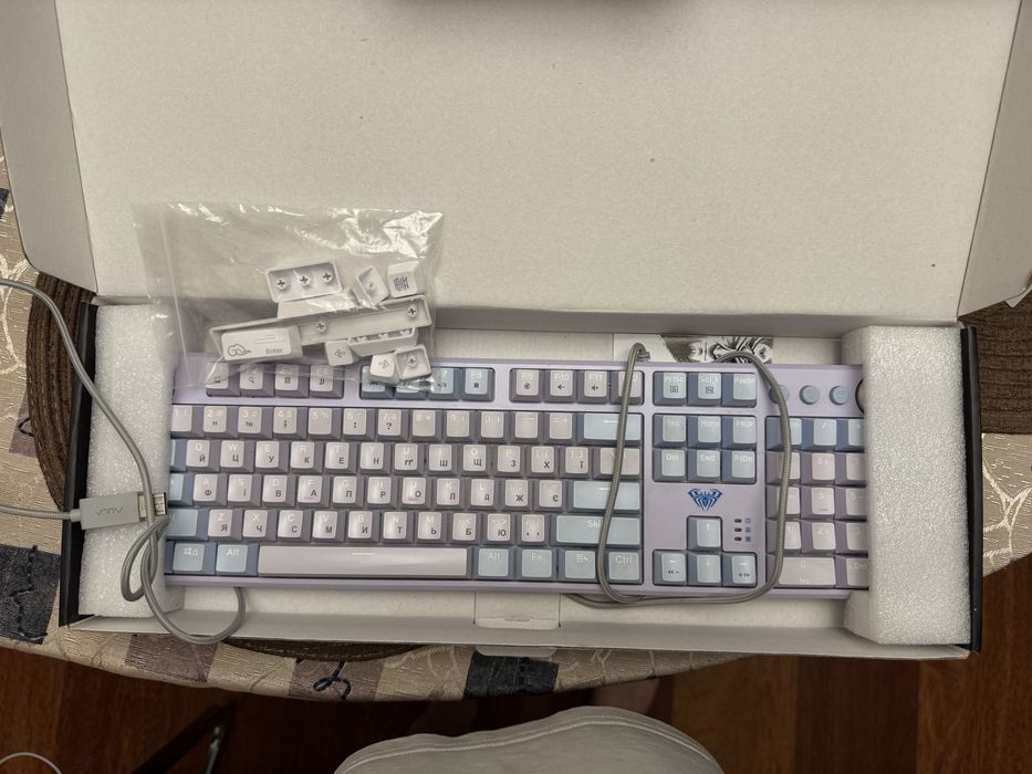 Клавиатура проводная Aula F2088 Pro Mechanical White/Violet + 9 Purple keys
