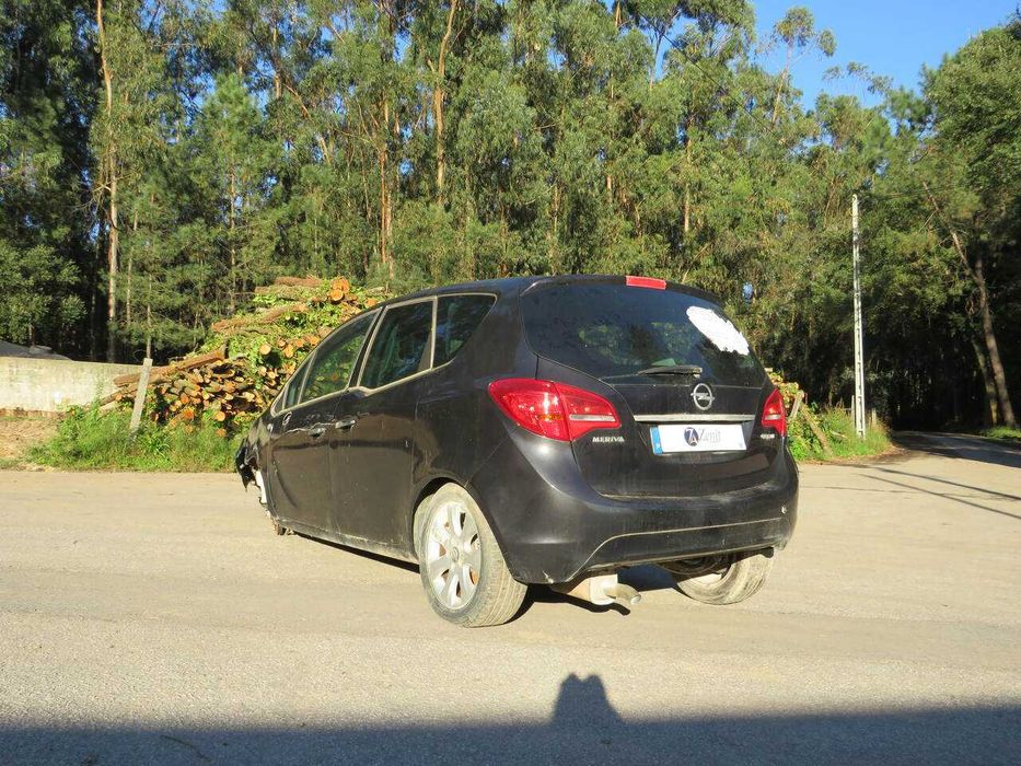 Opel Meriva 1.3CDTI de 2013 - Peças Usadas