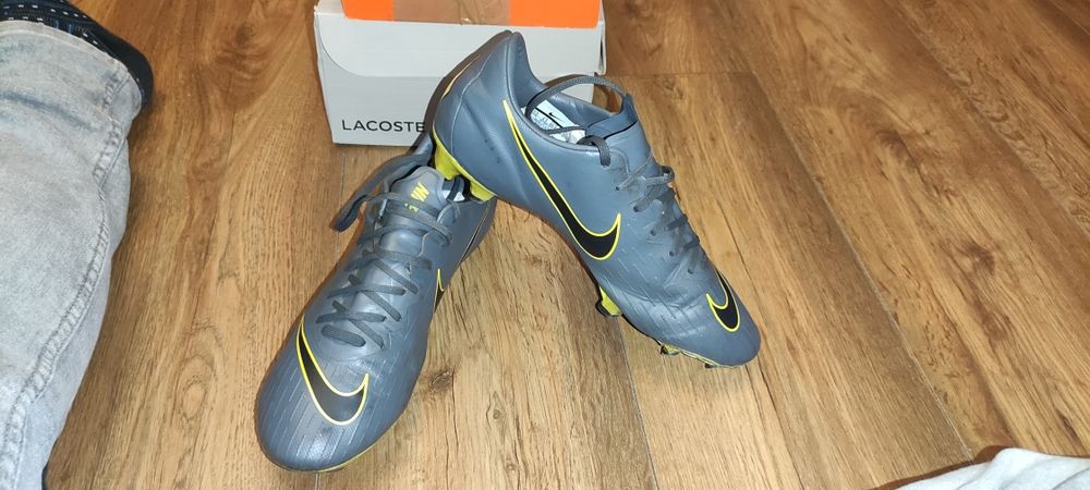 Uzywane korki pół profesjonalne Nike Mercurial Vapor 12 pro fg r. 40.5