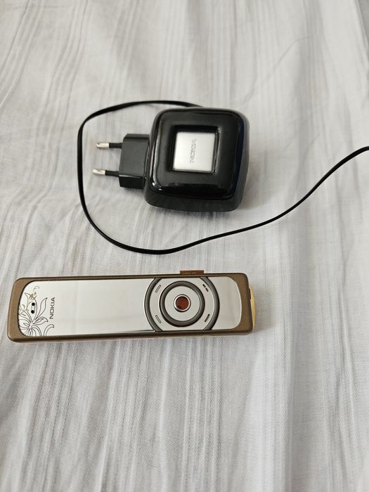 Nokia 7380 szminka
