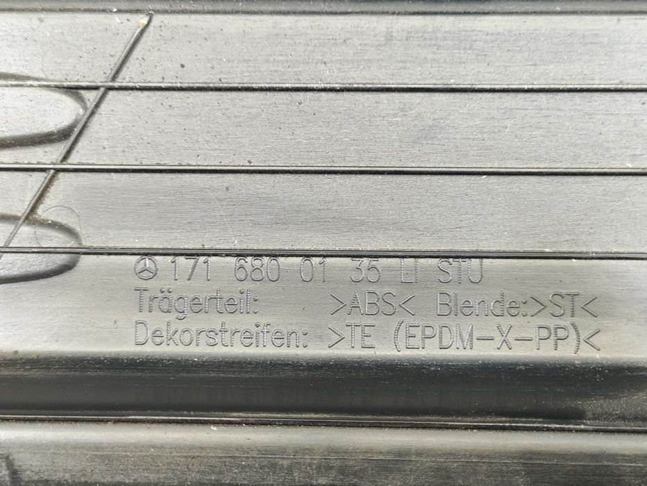 Soleiras Porta Embaladeiras Original Mercedes Benz SLK R171