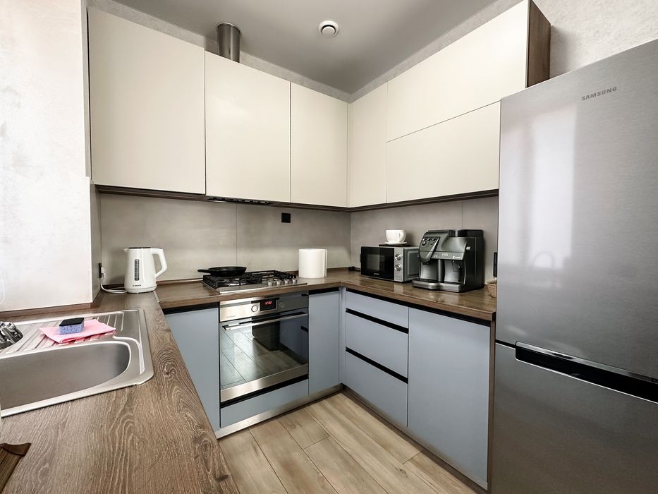 квартира 2 кім. центр .