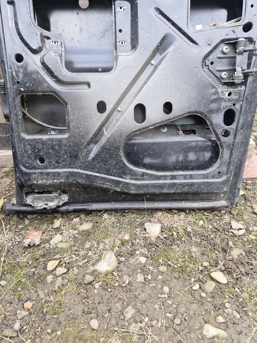 Двері сітроен берлінго