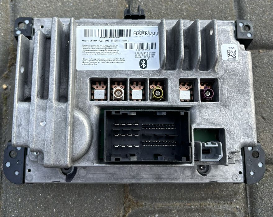 Radio jeep dodge harmman uconnect 8.4 polski mapy stan idealny