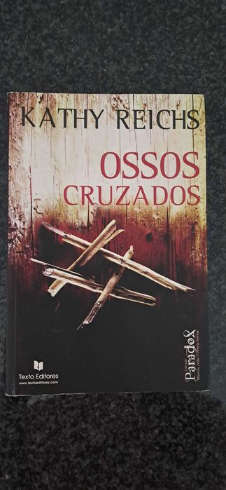 Ken Follett Kathy Reichs serie ossos
