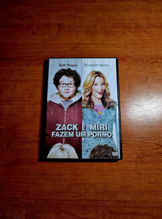 ZACK e MIRI FAZEM UM PORNO (Seth Rogen / Elizabeth Banks/ Traci Lords)