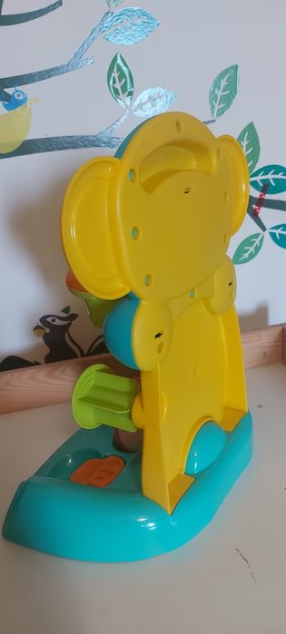 Brinquedo basquete para bebé