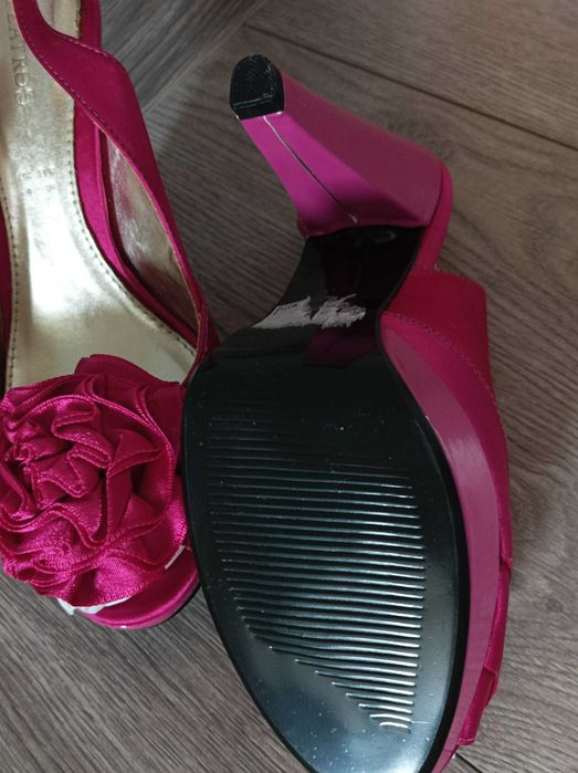 Buty/szpilki różowe Nowe rozm 37