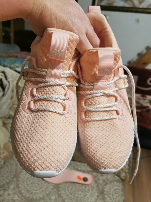 Buty marki Camel Crown