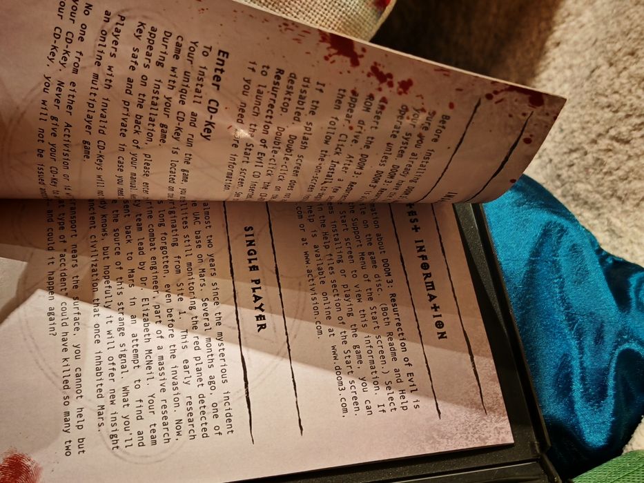 Doom 3 resurrection of evil stan kolekcjonerski 3xA wyd. Premierowe PC