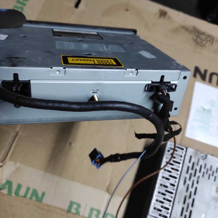 Radio + Zmieniarka Vw Passat B 5 Gamma V Komplet 1J00,351,86D