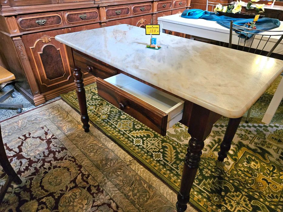 Mesa antiga em madeira maciça com tampo em pedra - Bom