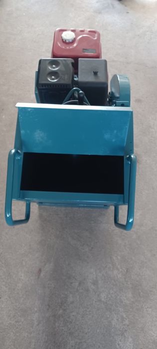 Vendo maquina de cortar asfalto