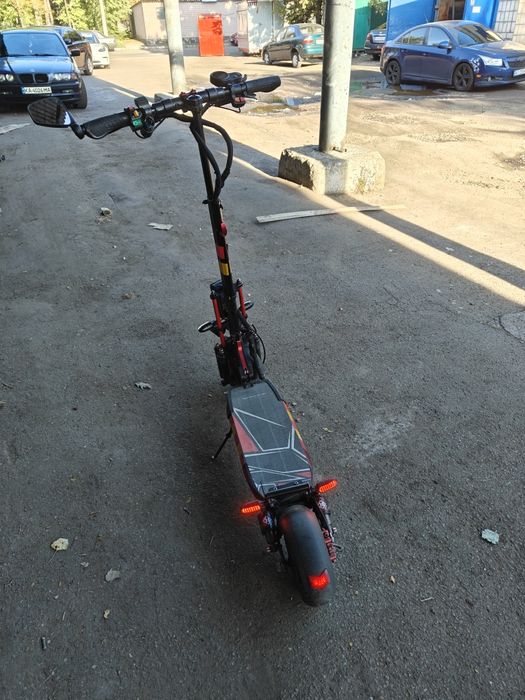 Електро самокат + інвертор .