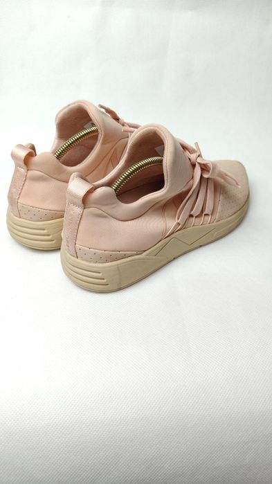 Buty sportowe do biegania damski Arkk Copenhagen rozmia 37 wkładka 23