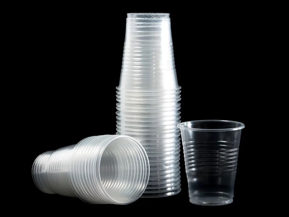 Продам стаканы пластиковые