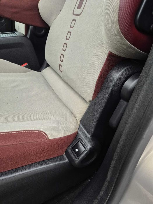 Citroen Berlingo 1.6 HDI Multispace 7 osobowy/Klimatronik/Grzane fotel
