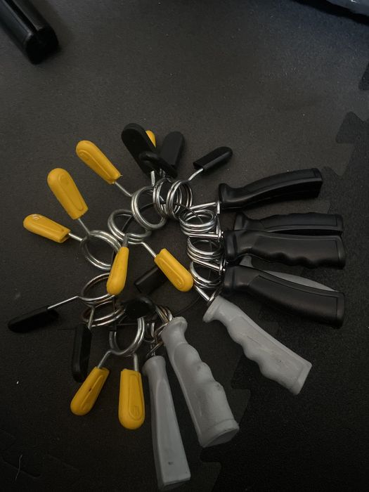 VENDO FACA A SUA OFERTA  GINASIO