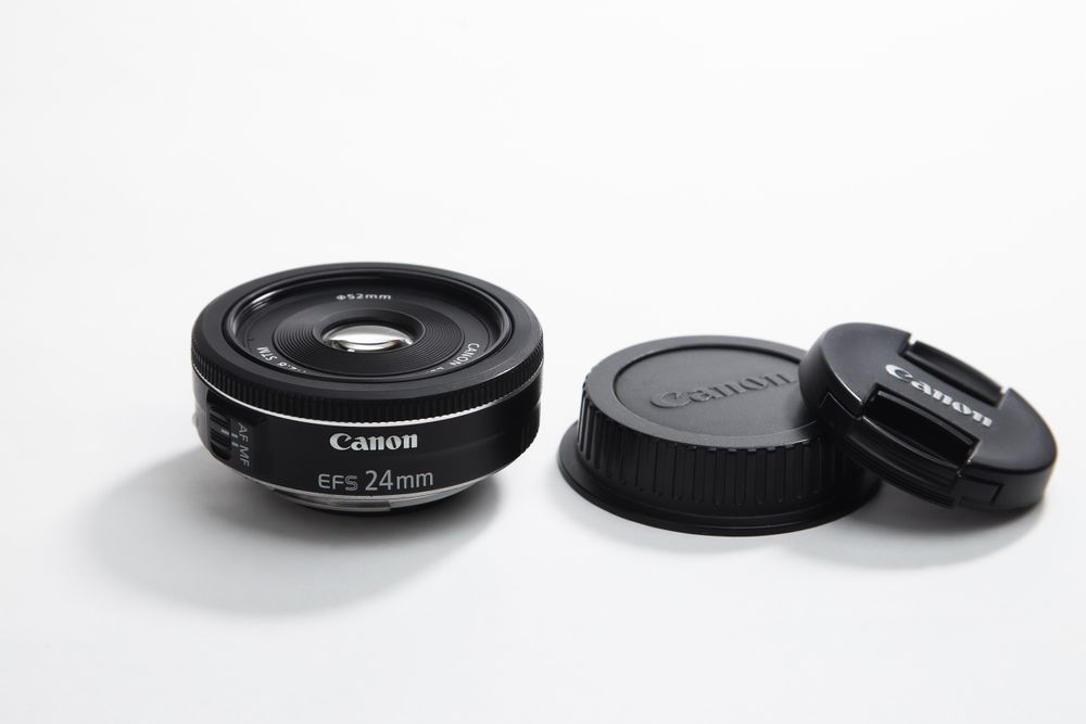 Canon EF-S 24mm f2.8 STM гарний стан