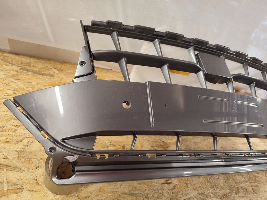 Kratka Środkowa Zderzaka Przód Seat Leon CUPRA IV Lift 23r Oryginał