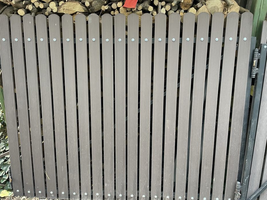 Brama wjazdowa z furtką