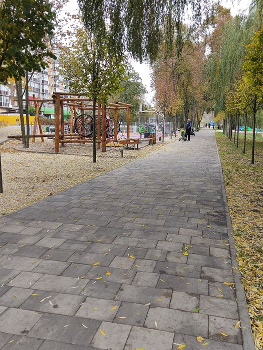 Продаж квартир в центрі Бородянки