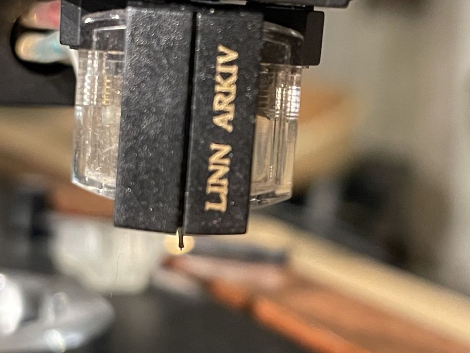 Cabeça de giradiscos / Cartridge Linn Arkiv