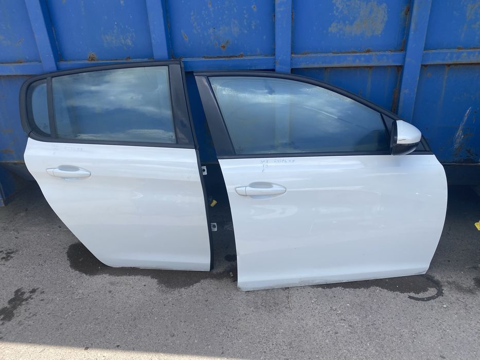 Розбір Пежо 308 Т9