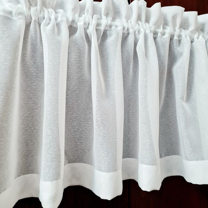 Zazdrostka - firanka  biała klasyczna .