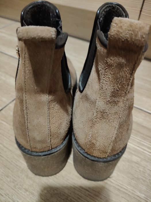 Botki sztyblety damskie brązowe zamsz nubuk Lasocki 38