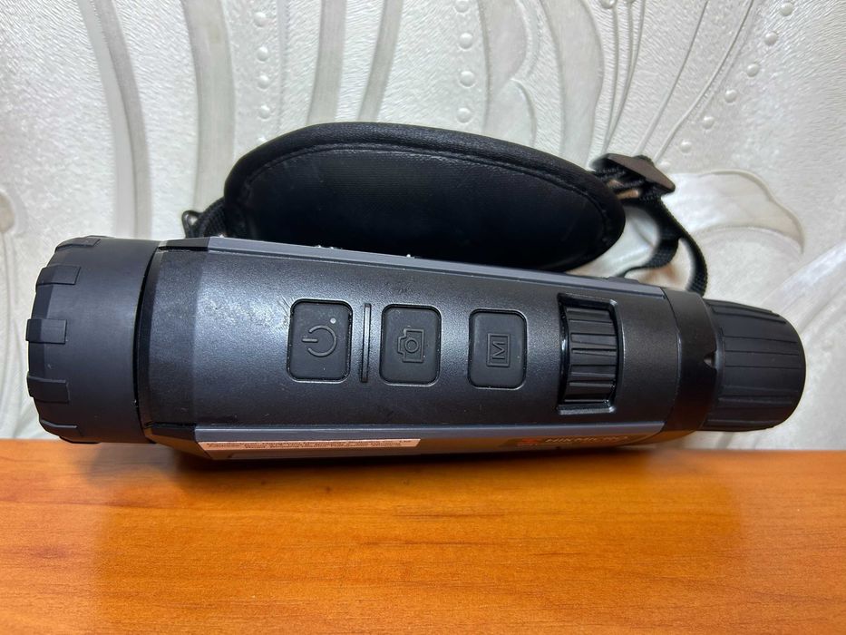 Тепловизор HikMicro GRYPHON GQ35 VOx 640x512\12µm\≤35мК\35мм\1800м