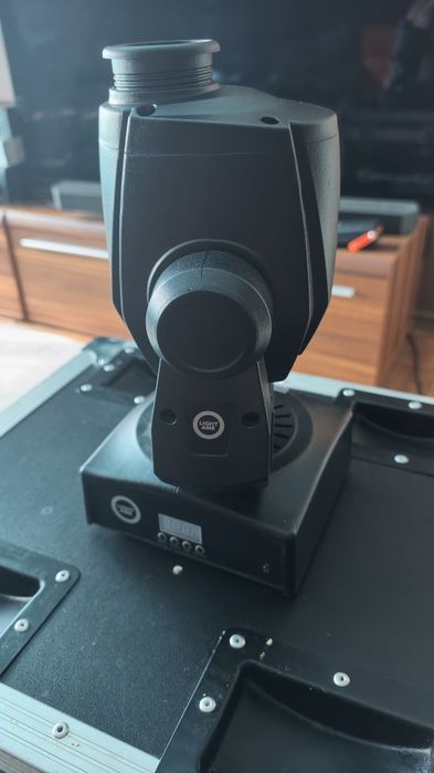 4x głowa Light4me Smart Spot 60 Prism + case