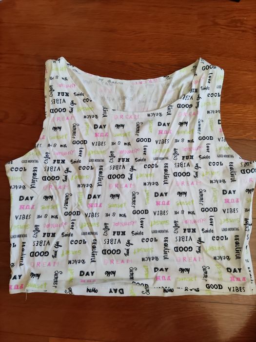 T-shirts menina 10-13 anos ótimo estado