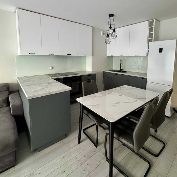 Na sprzedaż 3-pokojowe mieszkanie z ogródkiem + Garaż – Złocień!