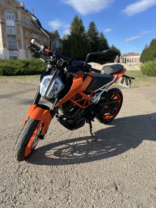 Мото KTM DUKE 390
