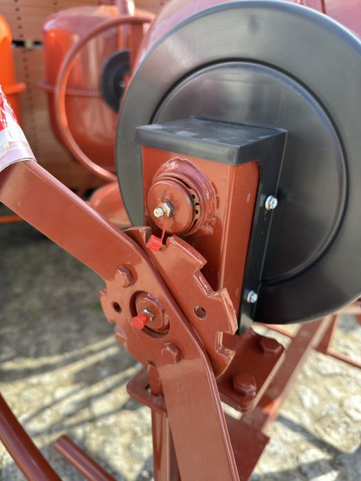 Betoneira Lis 200lts Monofásica Nova