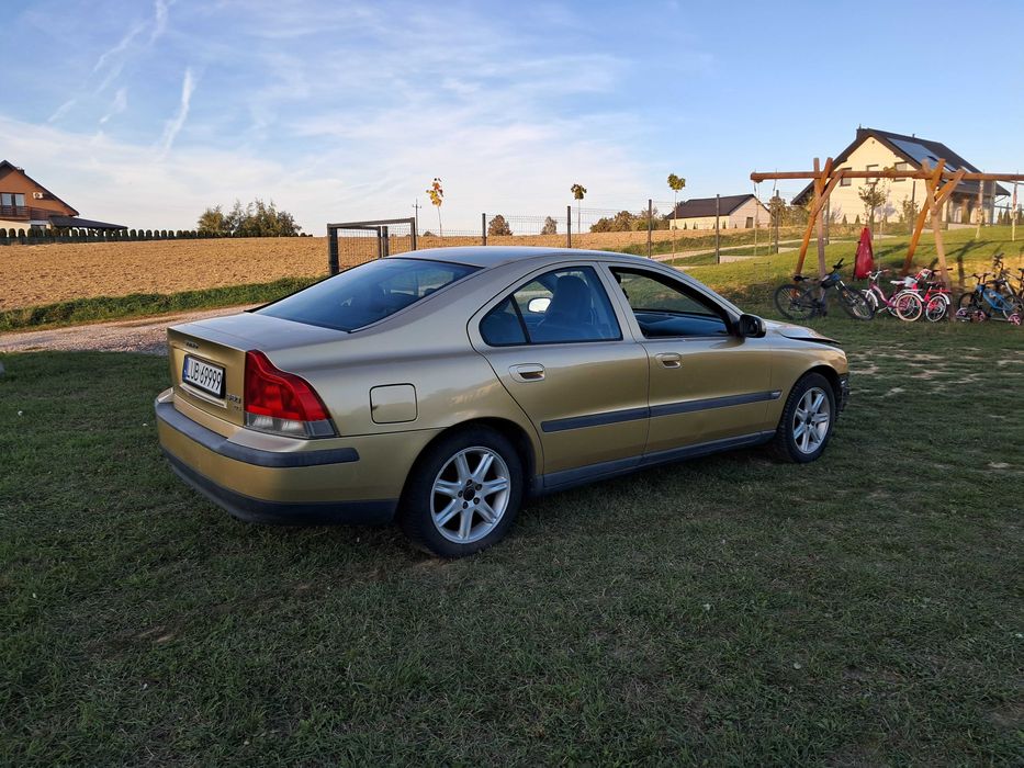 Volvo S60