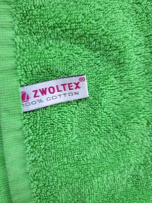 Dwa duże ręczniki kąpielowe plażowe