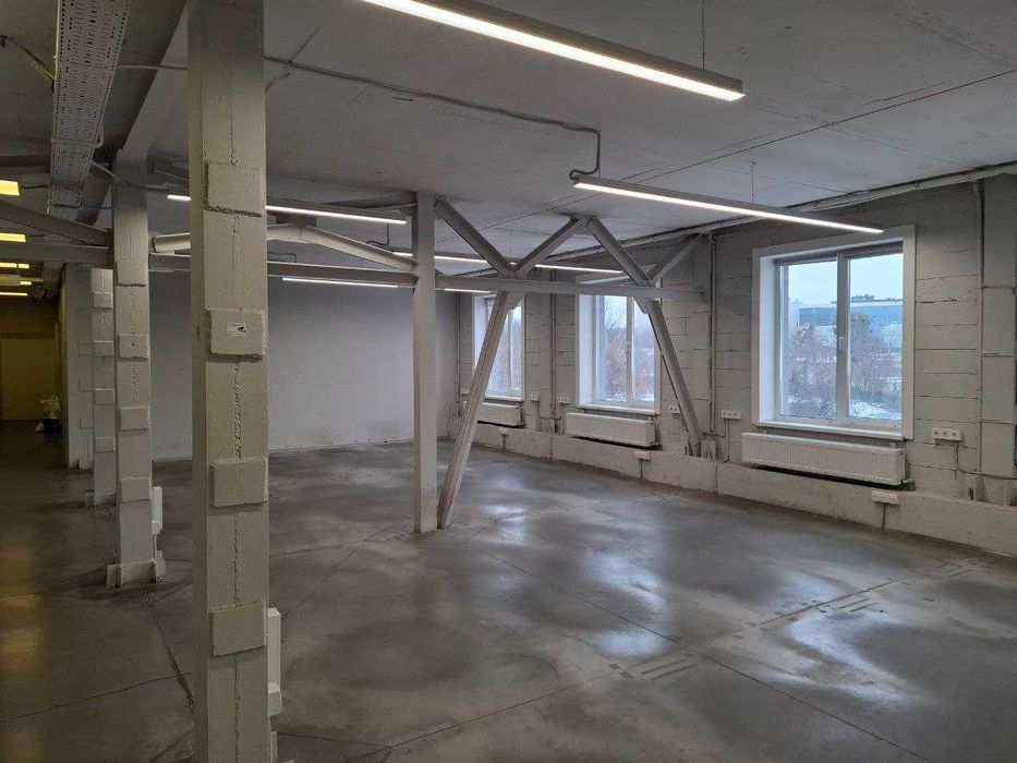 Печерськ офіс шоу рум  меблі лофт світло є 380 м2 Без комісії