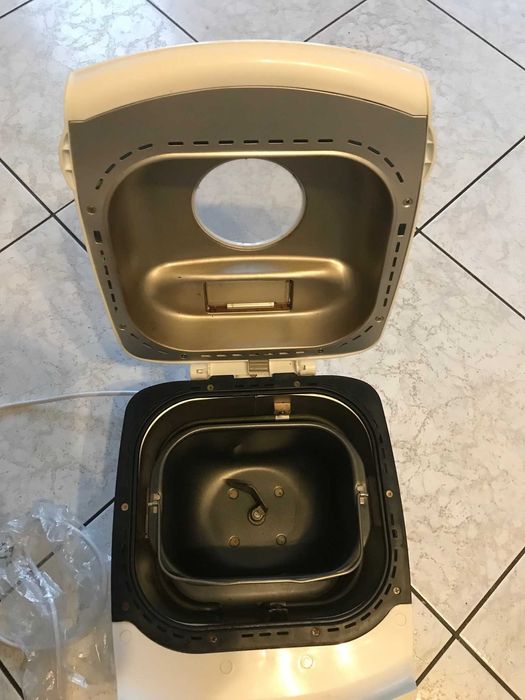 Wypiekacz do chleba Zelmer BM1000