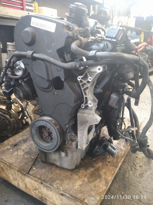 Двигун головка блок  2,0 BWA AUDI TT