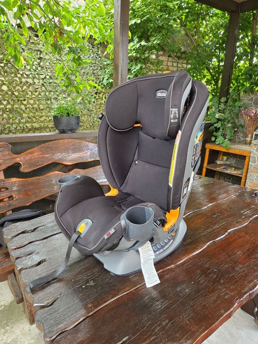 Автокрісло Chicco Fit4