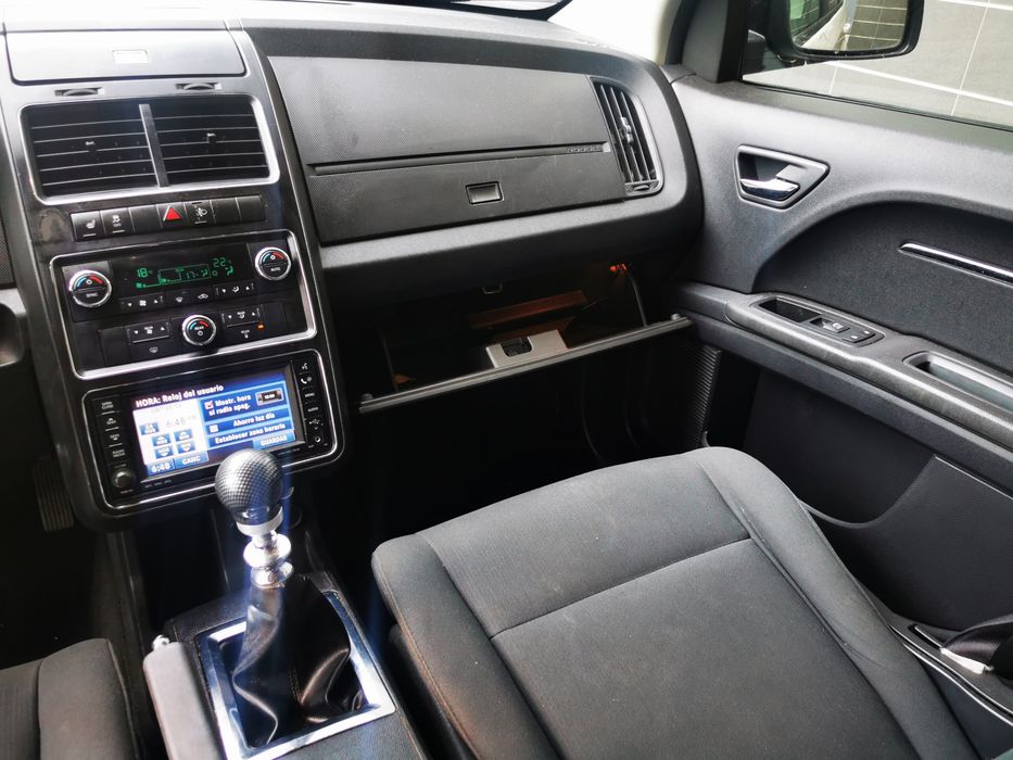 Dodge Journey 2.0  Crd  (7 Lugares)