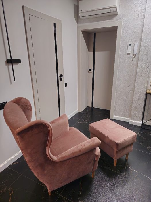 Fotel Uszak Werina + pufa.