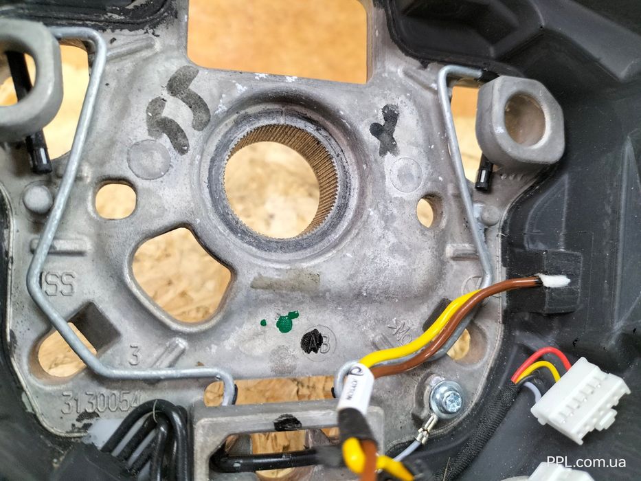 VW Golf VIII 2020- Мультируль руль рулевое колесо 311626381340