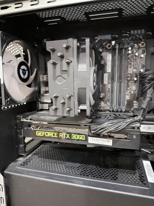 Lenovo Legion T5 26AMR5 Desktop